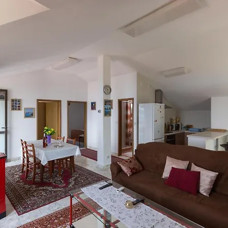 Apartment Kisic *